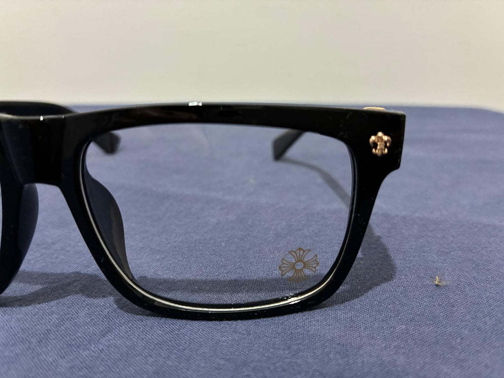 Chrome Hearts Gold Detaylı