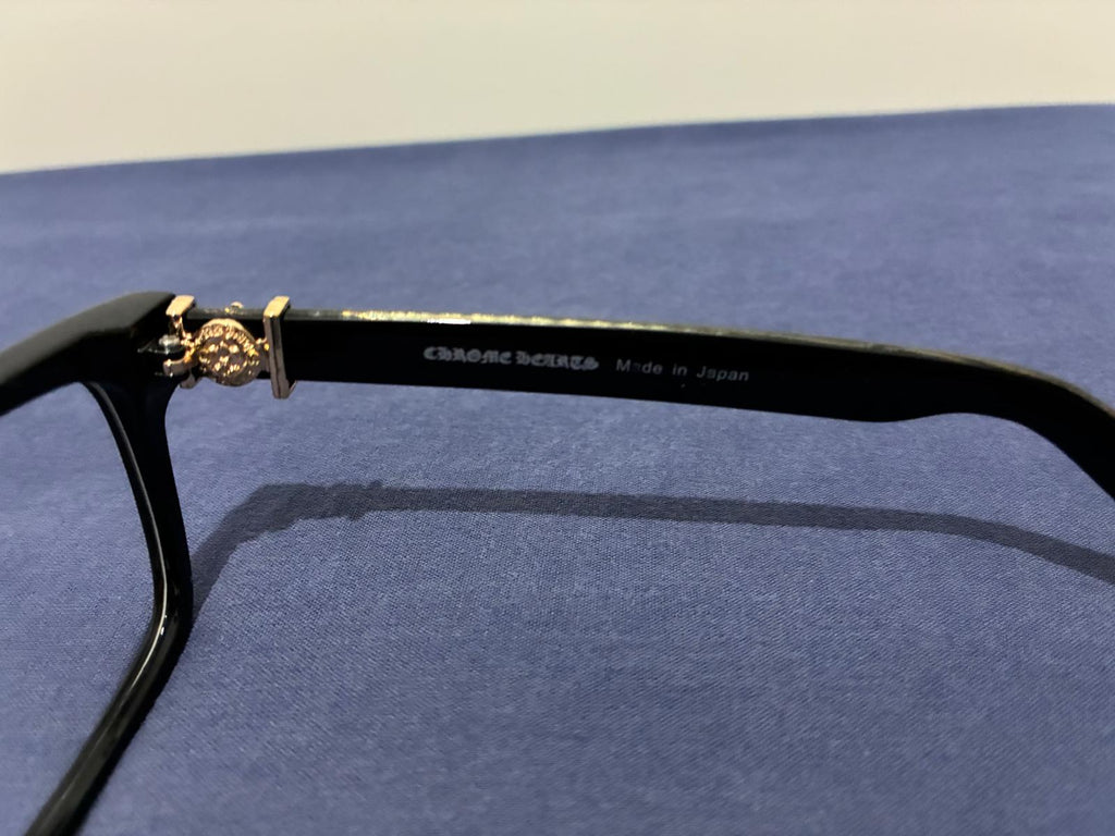 Chrome Hearts Gold Detaylı