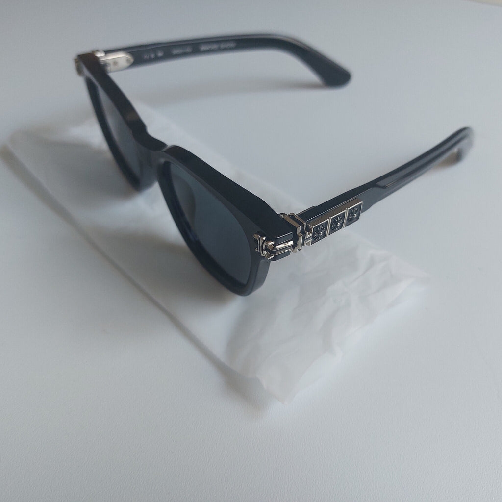 Chrome Hearts Smoke Show UV400