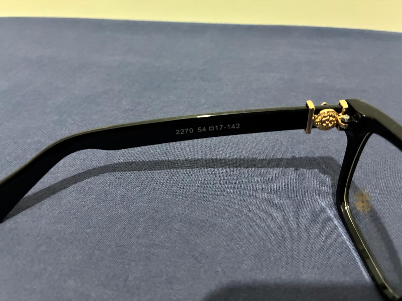Chrome Hearts Gold Detaylı