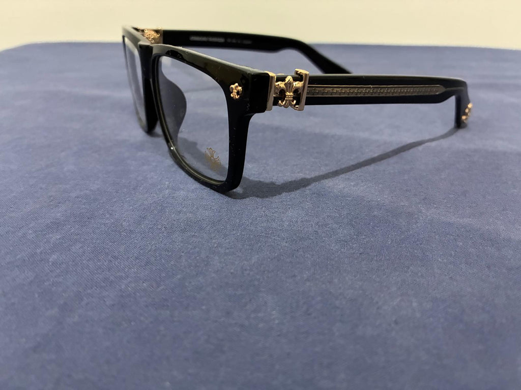 Chrome Hearts Gold Detaylı